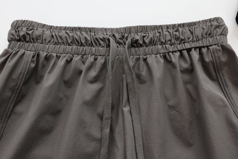 画像28: インナーカップつきタンキニとショーツとショットパンツ付3点セット水着 (28)