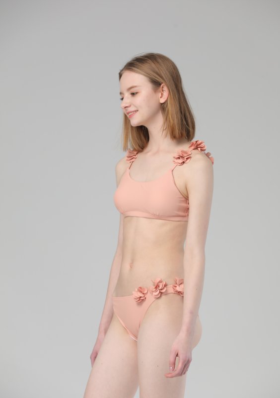 画像17: 肩フリル花つけビキニ２点セット水着 (17)