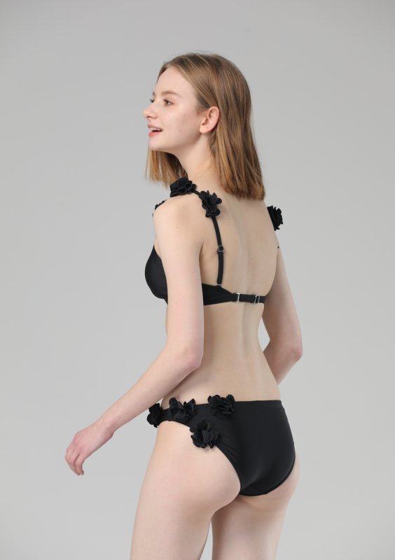 画像13: 肩フリル花つけビキニ２点セット水着 (13)