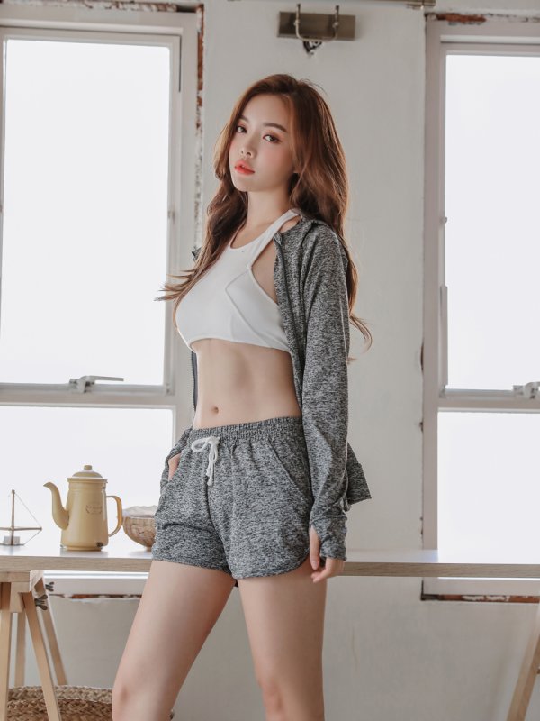 画像5: UVカットラッシュガードとショットパンツ2点セット　ラッシュガード レディース ハイネック セットアップ ハーフジップ 水着 体型カバー UPF50+ 接触冷感 98%uvカット 夏 日焼け 止め 防止 暑さ対策グッズ (5)