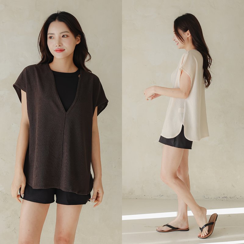 画像2: インナー付きショットパンツとハイネックトップスとパーカー オシャレー水着　レデイース体型カバー　カバーアップ水着　ファション水着　アパレル水着　水着ファッション　ママ系水着　スイムウェア (2)